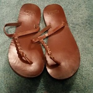 Hollister flip flops