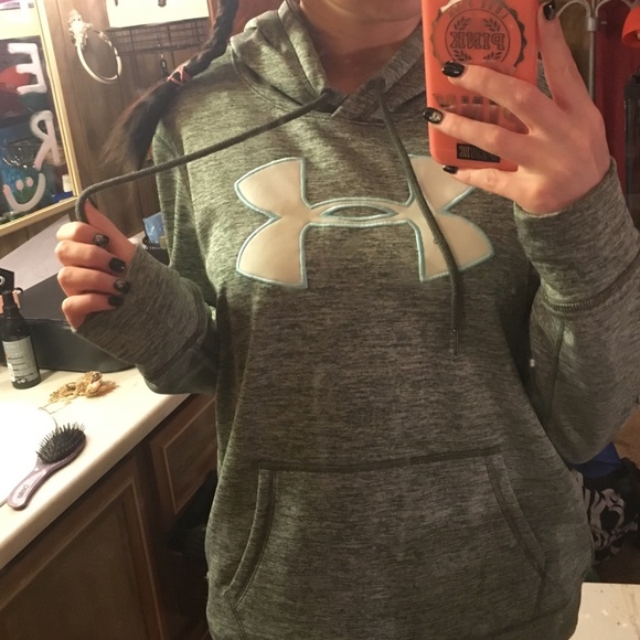 under armor sweatshirt