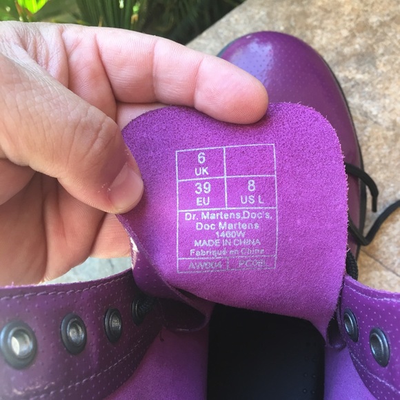 Doctor MARTIN boots 8holes - Picture 2 of 3