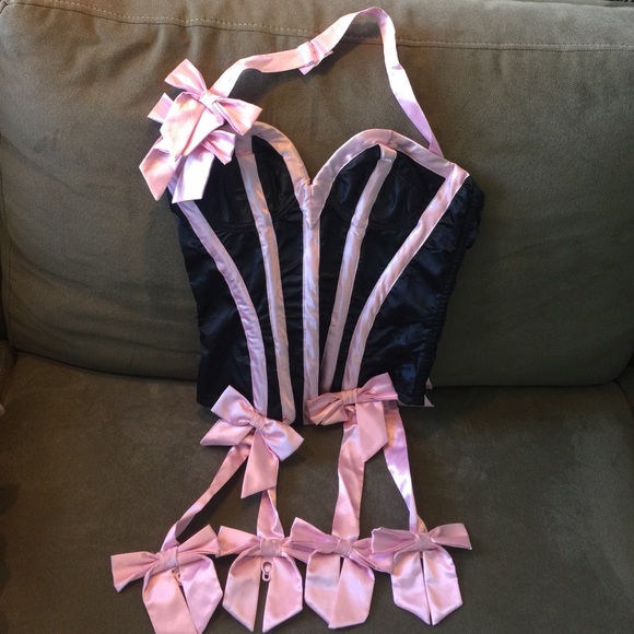 Trashy Lingerie of Hollywood HWP Costume Set - Picture 2 of 4