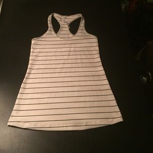 Lululemon top size 8
