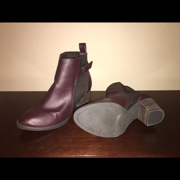 American Eagle Brown Leather Booties Worn Once