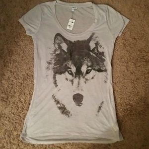 Wolf tee with tags