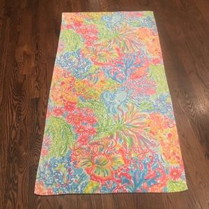 Lilly Pulitzer Beach Towel Multi Lovers Coral