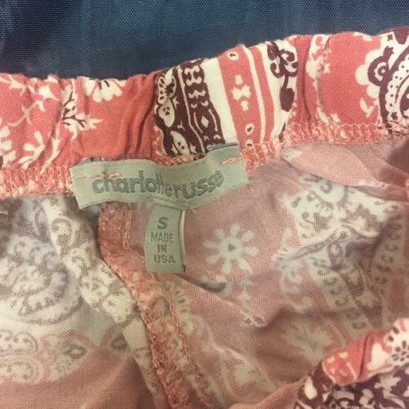 Shorts - Picture 2 of 3