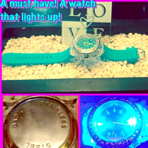 NEW hot watch that lights up!