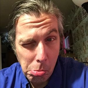 Meet your Posher, Tom