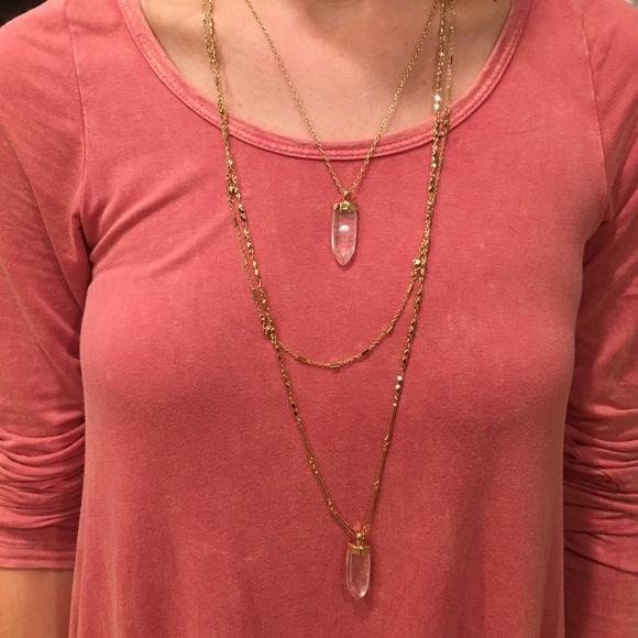 Stella & Dot Aira Pendant Necklace