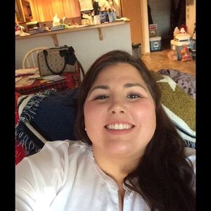 Meet your Posher, Candice