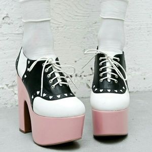 Vintage style platform heels