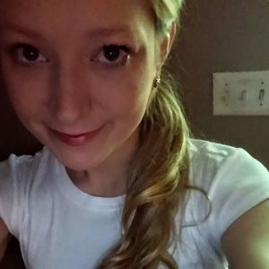 Meet your Posher, Becky