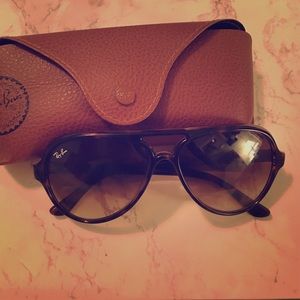 Ray Ban Aviators RB 4125 CATS 5000