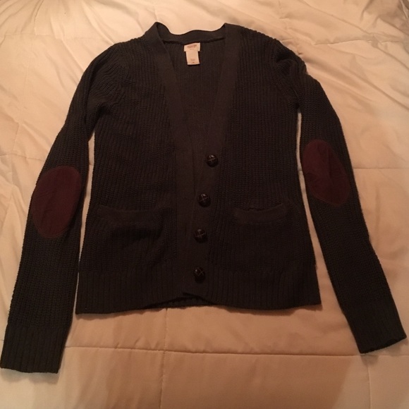 Elbow pad sweater