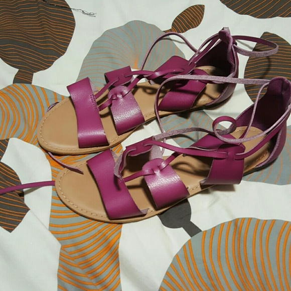 Old Navy Genuine leather gladiator sandals 10