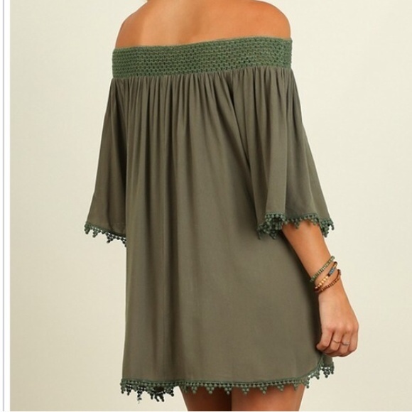 Holiday Sale 🎀Off the Shoulder Top - Picture 2 of 2