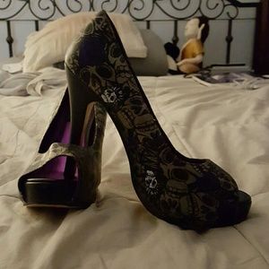 Iron Fist skull peep toe