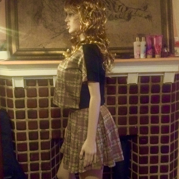 Romeo and Juliet plaid crop top set size M - Picture 3 of 3