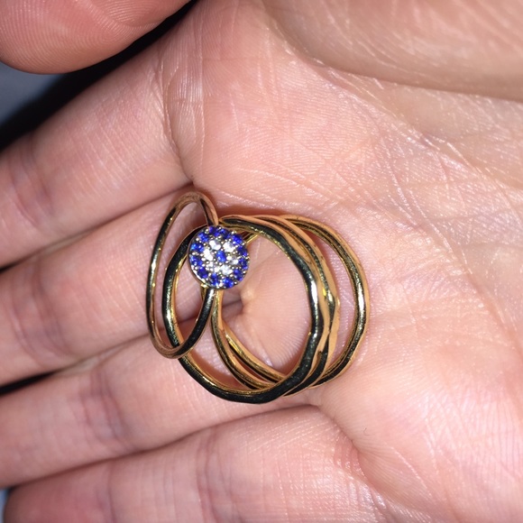 2 gold rings size 7