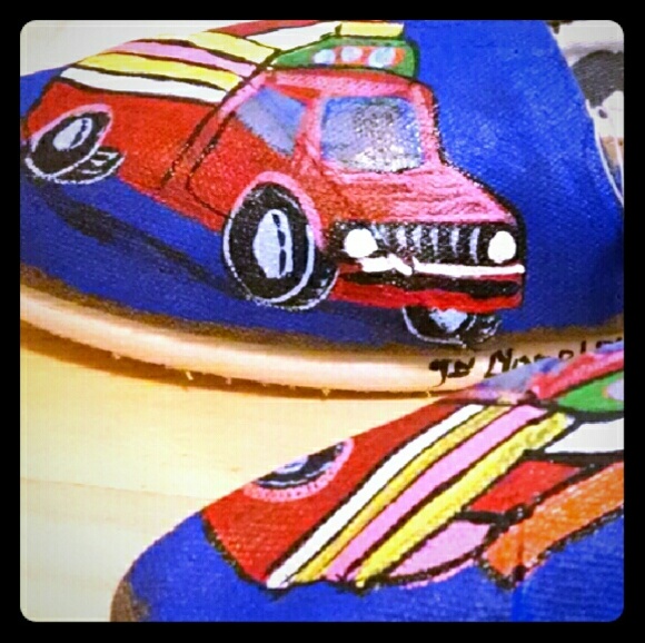 New women shoe  TOMS limited edition sz 7