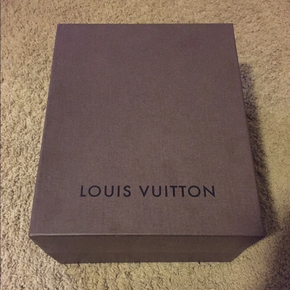 Louis Vuitton box