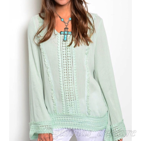 🆕MINT BELL SLEEVE, CROCHET SLEEVE TOP - Picture 2 of 3