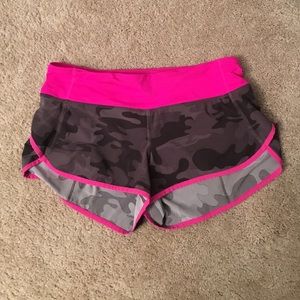 RARE Lululemon Pink Camo Speed Short