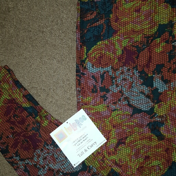 Lularoe TC leggings *BNWT DIGI Flowers!