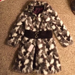 1959 women's size Medium (8) faux fur long coat.