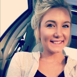 Meet your Posher, Breanna