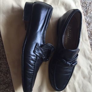 Mens $595 Bally lambskin loafers size 9.5