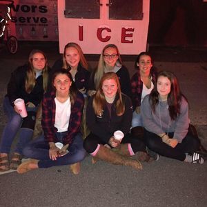 Meet your Posher, Danielle