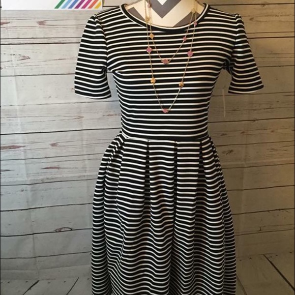 LuLaRoe Amelia Dress
