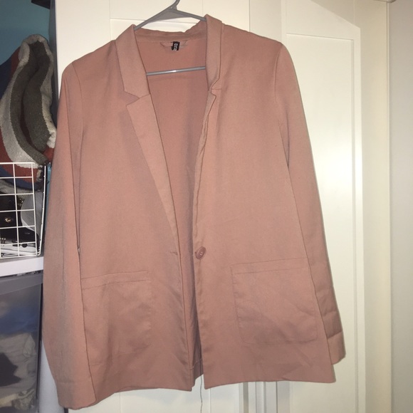 H&M Jackets & Blazers - Blush pink blazer