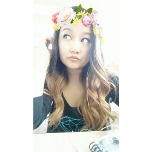 Meet your Posher, Lina