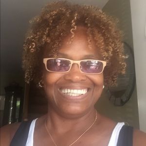 Meet your Posher, Paulette