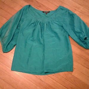 Woman's Turquoise top