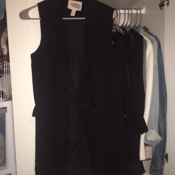 Forever 21 Jackets & Blazers - Black vest