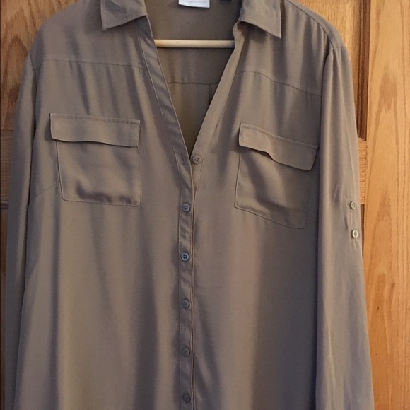 NY&Co Lightweight Blouse