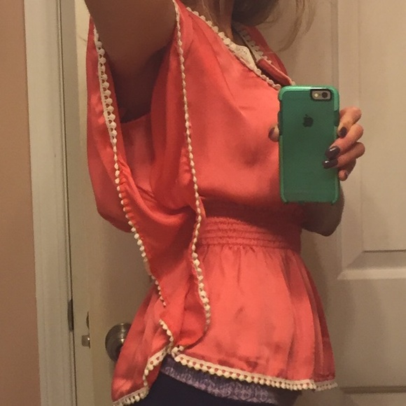 Gorgeous silk Victoria's Secret top - Picture 3 of 4