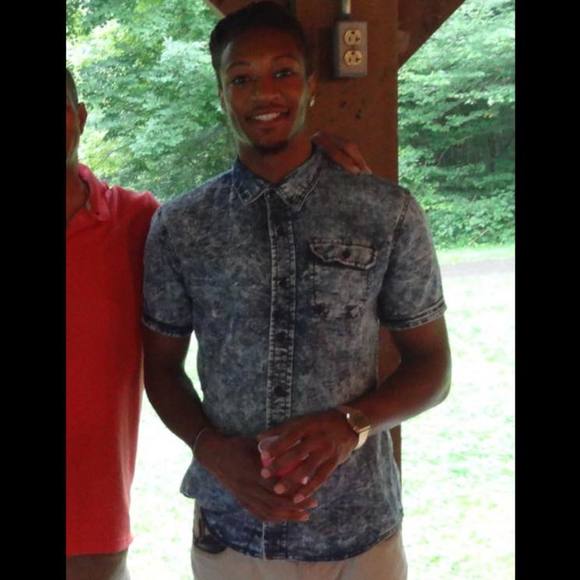 Meet your Posher, Darien
