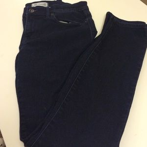 Madewell size 29 dark wash jeans