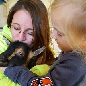 Meet your Posher, Kelly