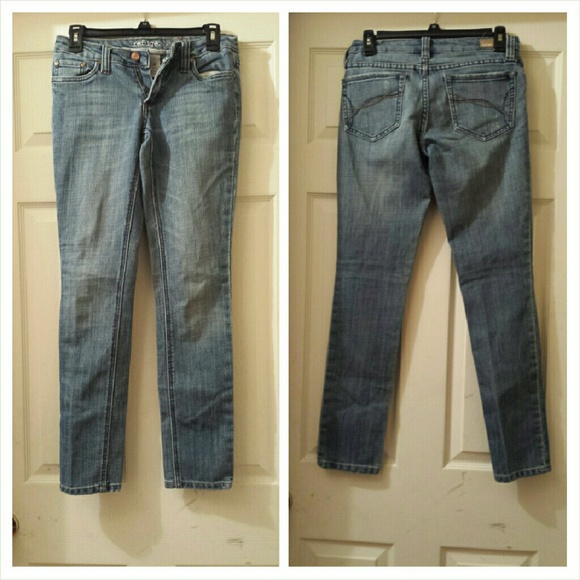 Lot of 3 pairs of jeans! Great condition!!!