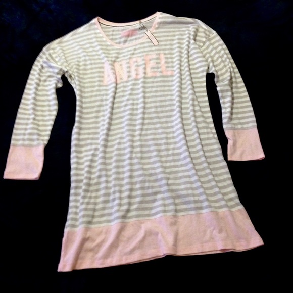 🌸 VICTORIAS SECRET ANGEL STRIPED SLEEP TEE SHIRT - Picture 2 of 3