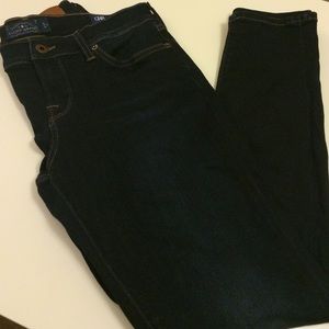 Lucky Brand size 29 or 8 skinny jeans