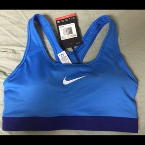 NWT Nike Padded Sports Bra