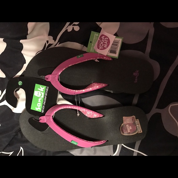 Flip flops