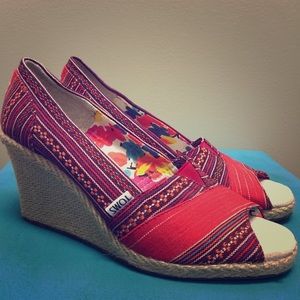Toms Canvas Wedge **WORN ONCE**