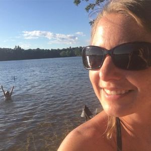 Meet your Posher, Corinne