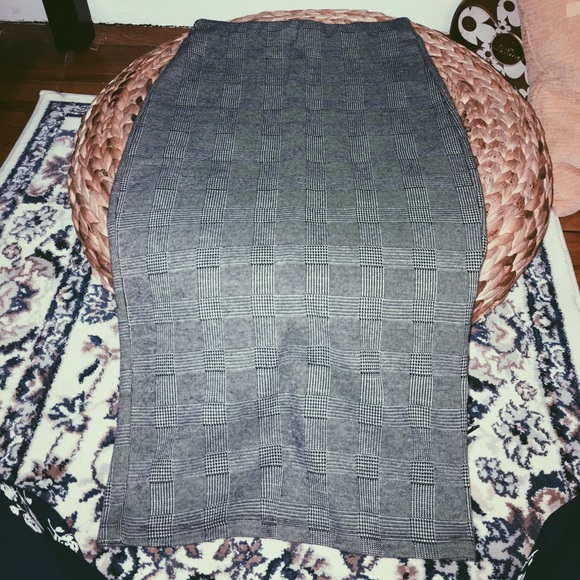 Grey Zara Plaid Pencil skirt